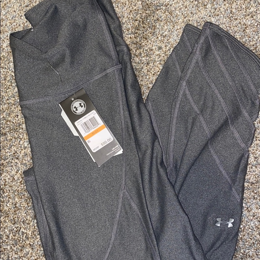 Under Armour cropped lattice leggings NWT